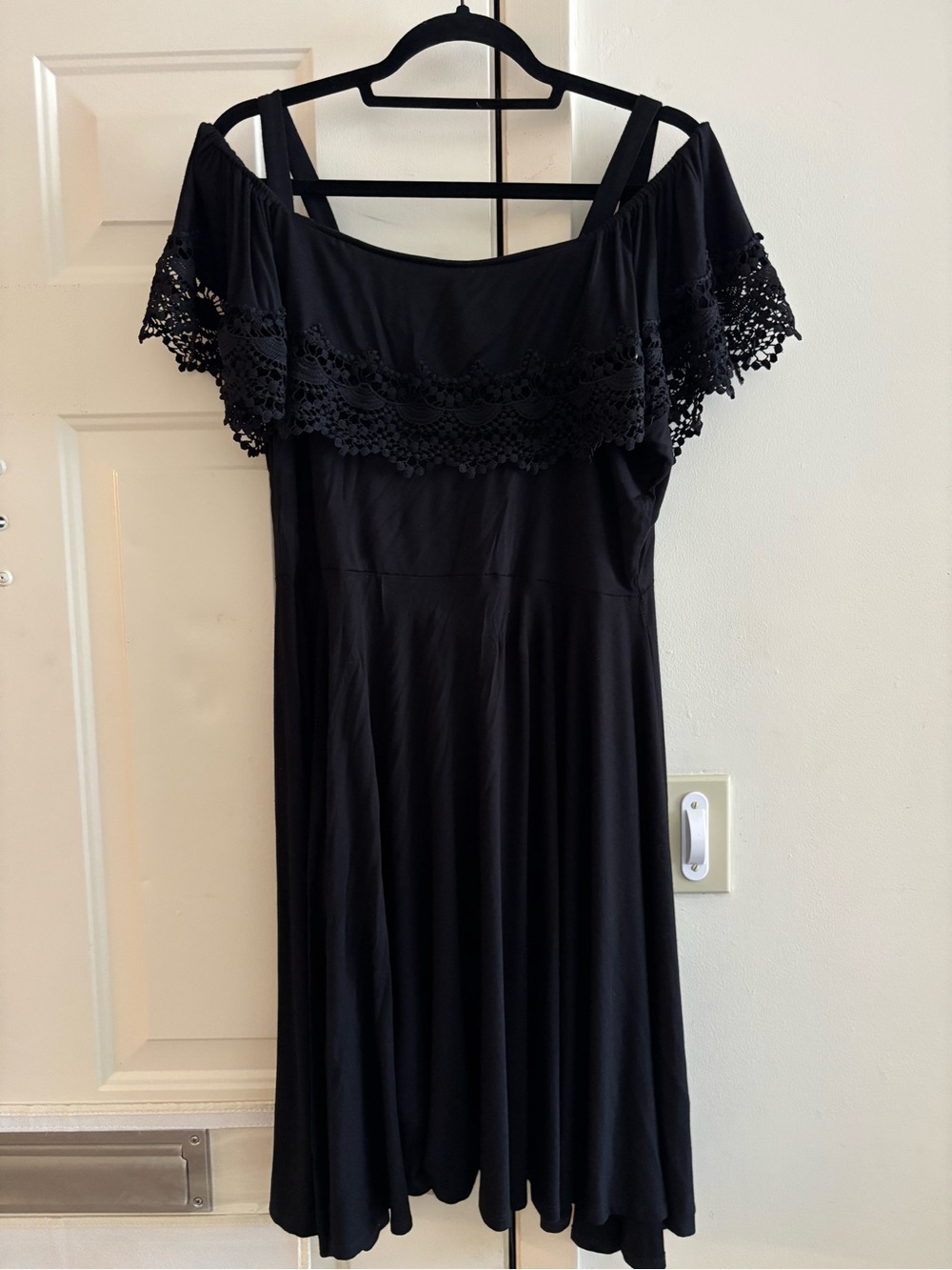 Spenser Jeremy Black Off-Shoulder Crochet-Trim Dress